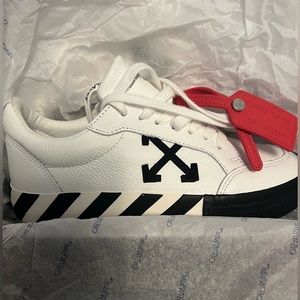 OFF-WHITE LOW VULCANIZED CALF LEATHER